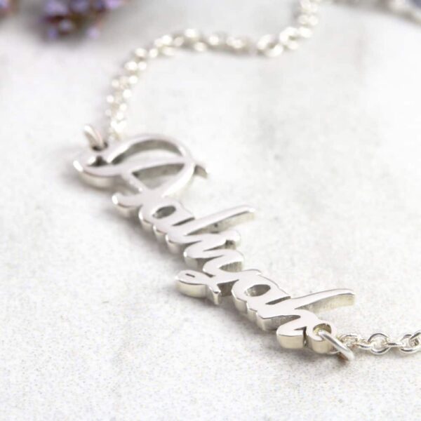 dainty name necklace